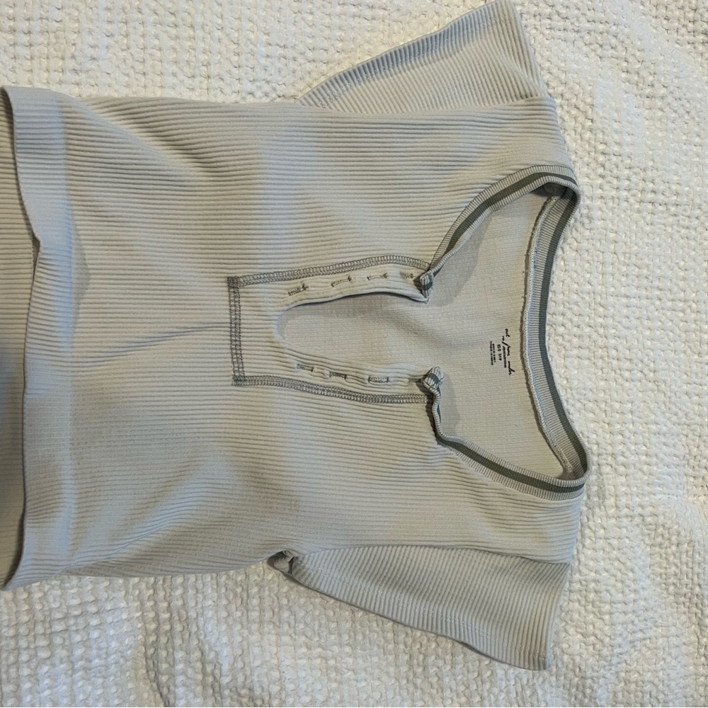 Urban Outfitters Go for Gold Seemless Top Ivory XS/S - Picture 2 of 4
